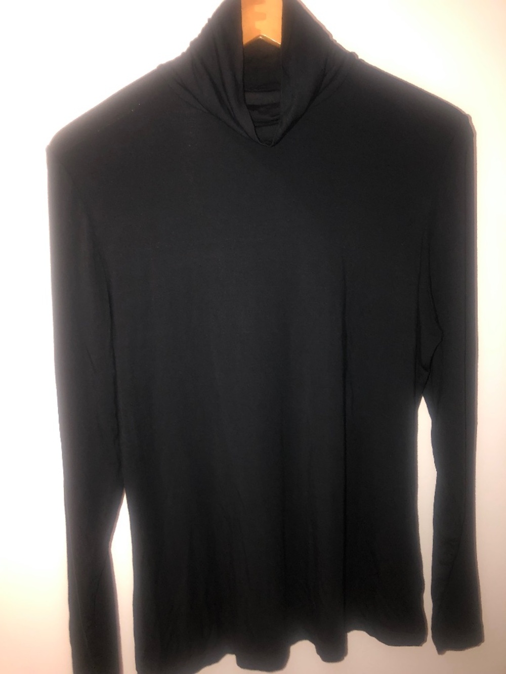 CuddlDuds black turtleneck Large